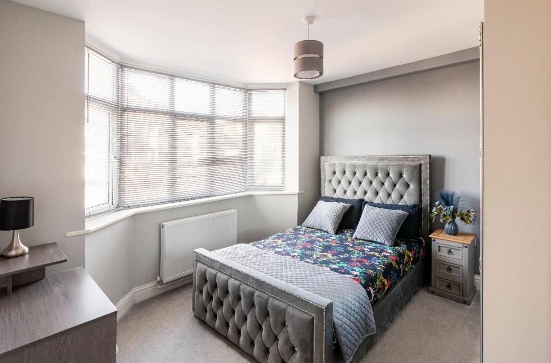 Luxury House 4 Ensuite Bedrooms, Free Parking ,Wifi 옥스퍼드 외부 사진