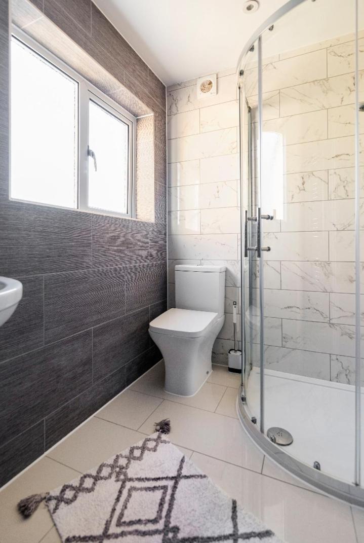 Luxury House 4 Ensuite Bedrooms, Free Parking ,Wifi 옥스퍼드 외부 사진
