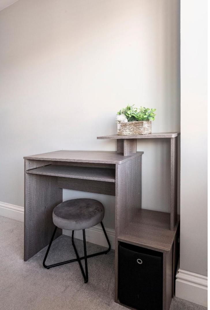 Luxury House 4 Ensuite Bedrooms, Free Parking ,Wifi 옥스퍼드 외부 사진